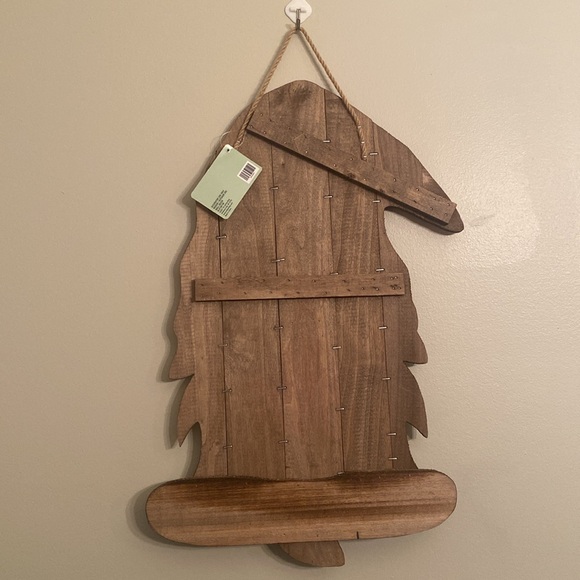 Distressed Gnome Wood Wall Decor - Picture 4 of 6